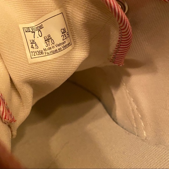 Vans UltraCush Lace Up Sneakers - Picture 7 of 10